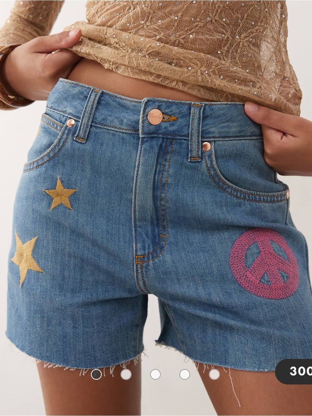 Wrangler × Lainey Wilson Embroidered Denim Shorts in Blue Size 25 NEW